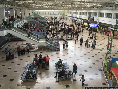 Как скоротать время в аэропорту: лаундж, бизнес залы и priority pass